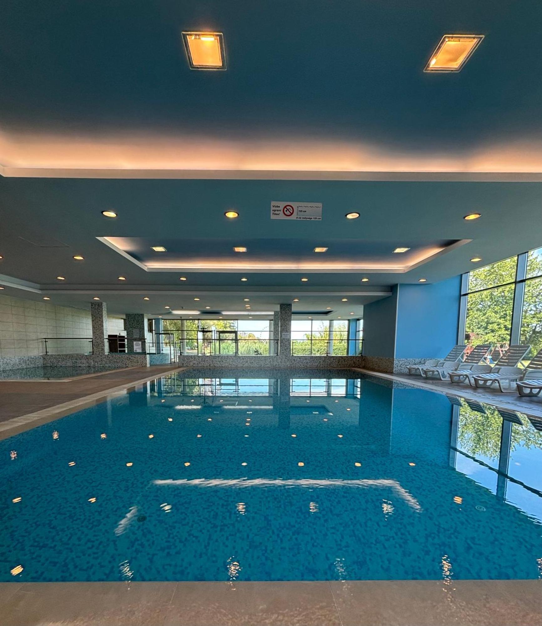 Club218 The Sunset - Wellness Apartment Siófok Exterior foto